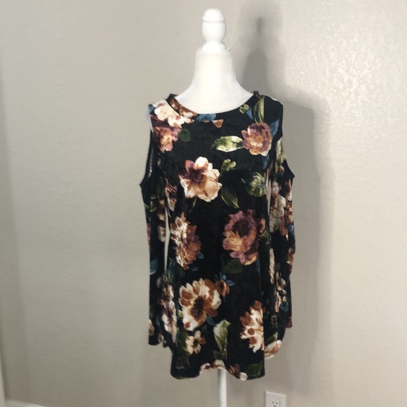 🆕 Size Small 90% Polyester 10% Spandex with velvet Feel ! Super Cute - Picture 3 of 5